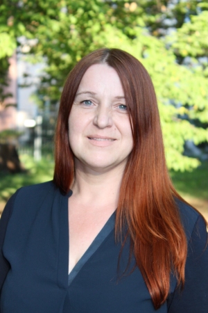 Mag.a Elisabeth Stoisser (ST)